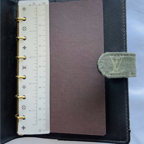 Authentic Louis Vuitton Cloth Agenda with Accessories! - Picture 3 of 9